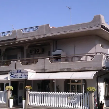 Отель Lidia