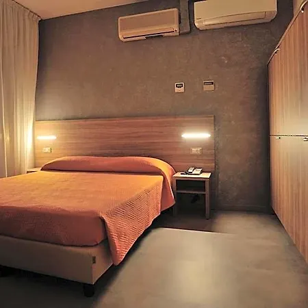 Hotel Lidia 2*